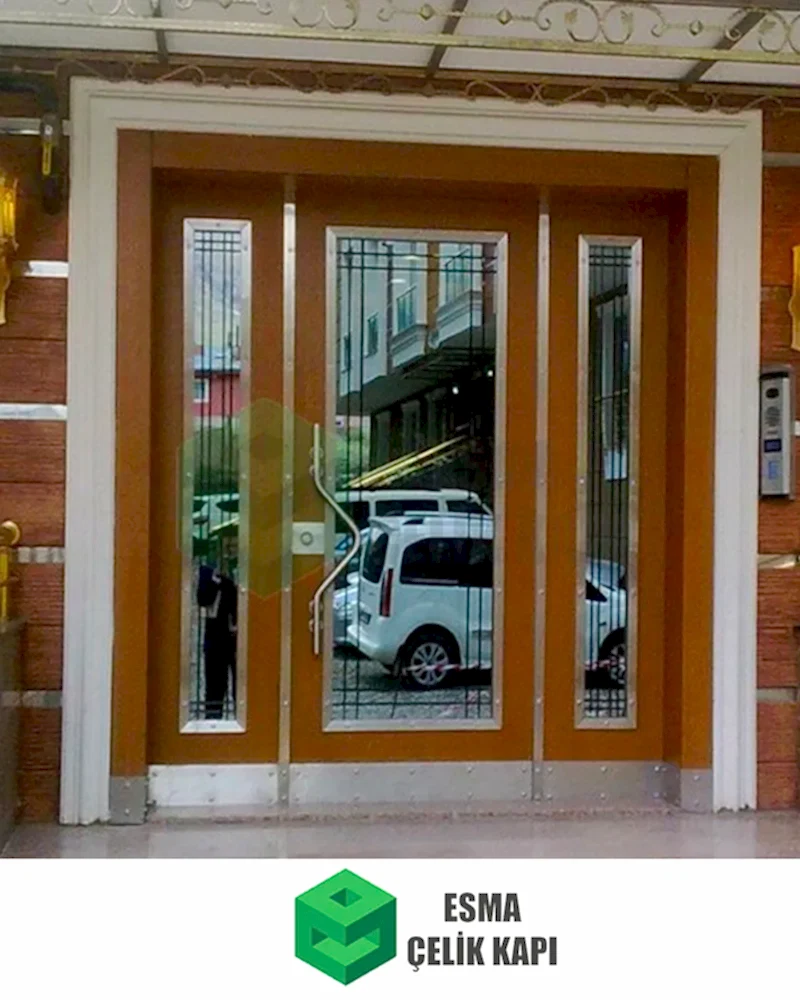 Bina Giriş Kapısı