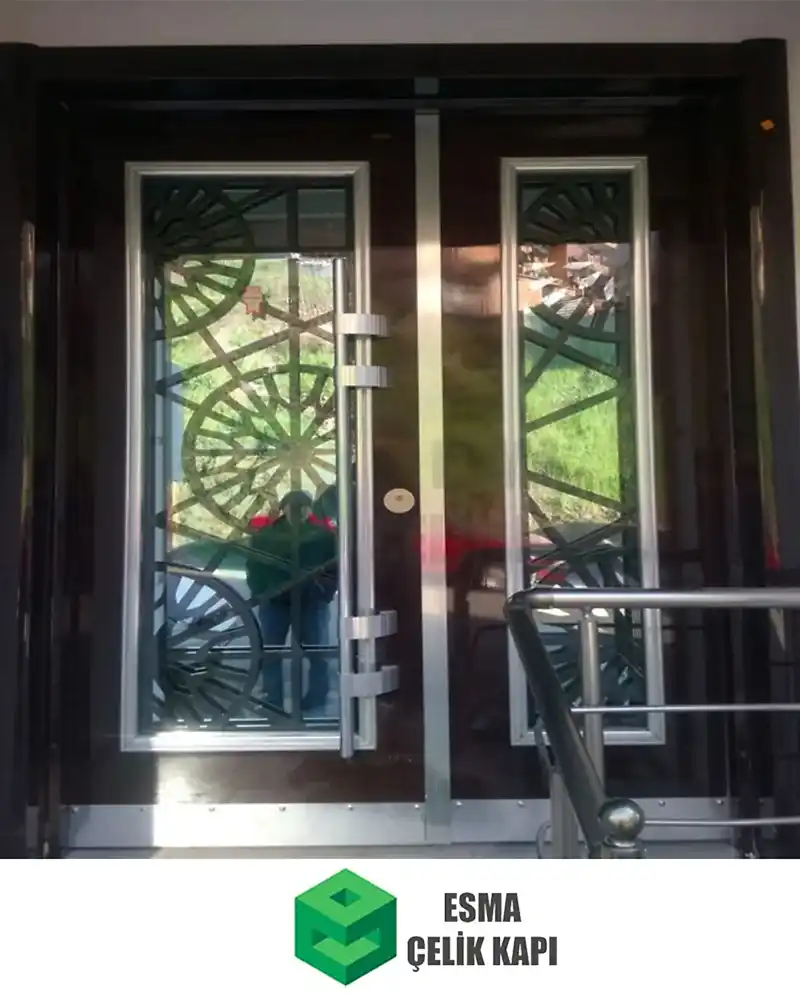 Bina Giriş Kapısı