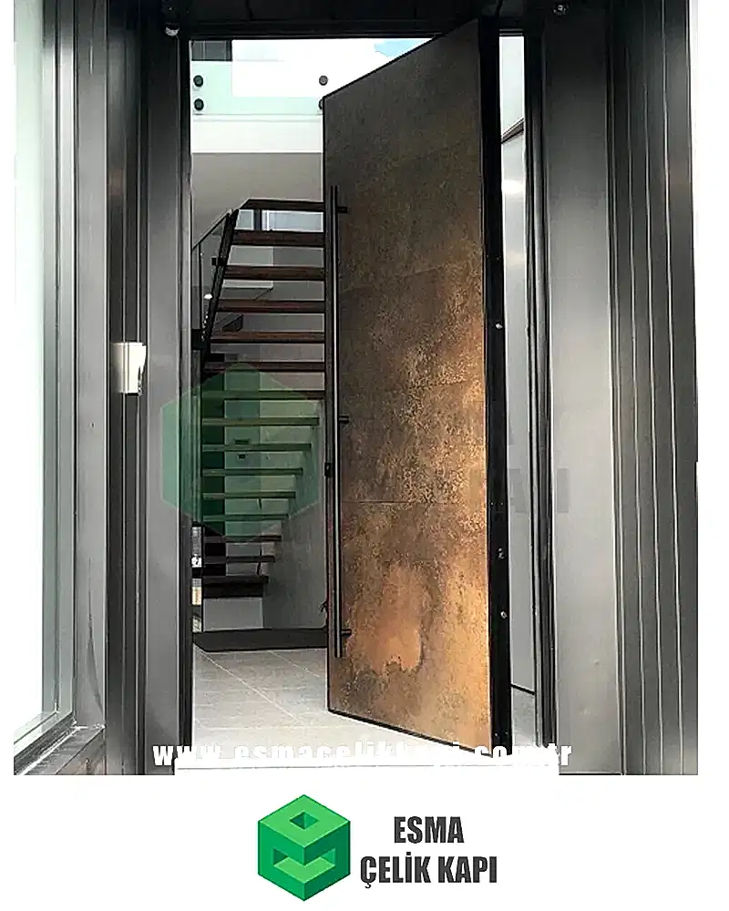 pivot çelik kapı