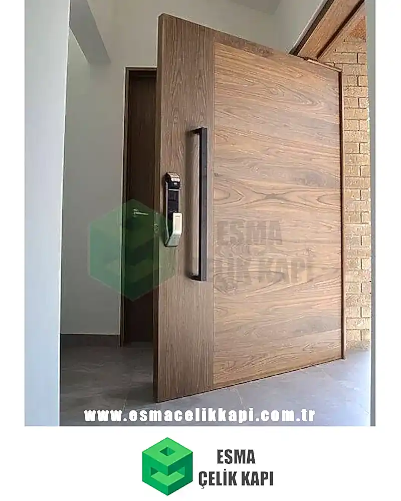 pivot çelik kapı
